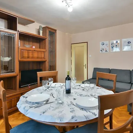 3br Vintage Sea Garden Spirit Varna