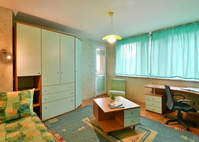 3br Vintage Sea Garden Spirit Apartment Varna