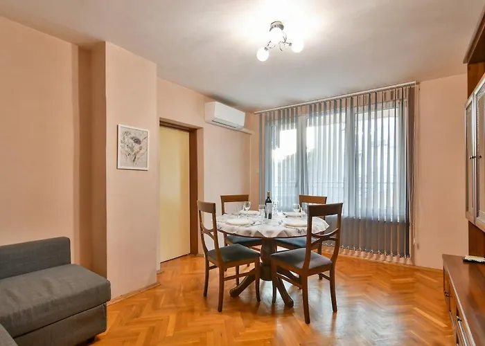 3br Vintage Sea Garden Spirit Varna